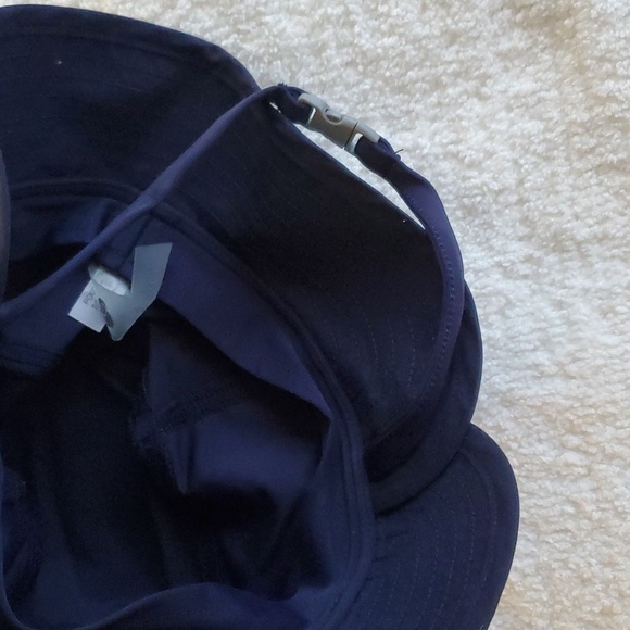 Summer bundle of 11 pieces. Shorts, sets, hats, t-shirts - Picture 10 of 10